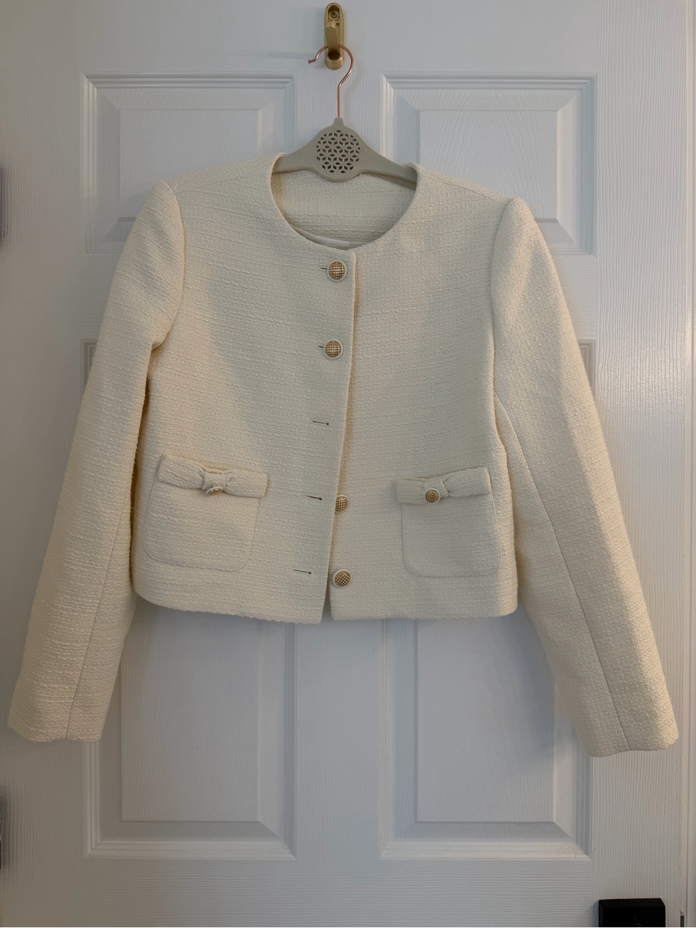 Elie Tahari Cream Textured Cropped Blazer with Bow-Pocket Detail